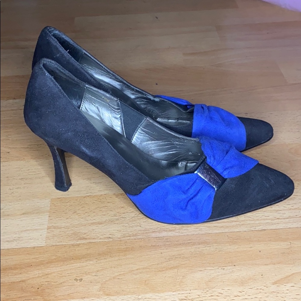 Pumps! - Picture 2 of 5